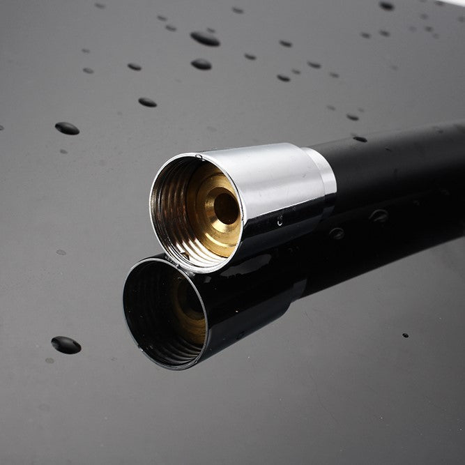 Tuyau noir premium gratuit (1,5 m)